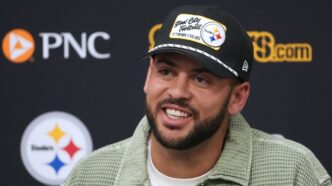 {"result":"Los Pittsburgh Steelers realizan múltiples movimientos en la agencia libre de la NFL 2026","id":"msg_zc98NZgZOqz48fLLGHKMTfkR","object":"thread.message","created_at":"2026-03-17T20:59:21.000Z","assistant_id":"asst_mcOG4IzrJbKo7CjhsiwKhSLq","thread_id":"thread_O3VPI06WUKChbcixUvYovteX","run_id":"run_oXGbsJxG6U3fCVqeDE1CrUoL","role":"assistant","content":[{"type":"text","text":{"value":"Los Pittsburgh Steelers realizan múltiples movimientos en la agencia libre de la NFL 2026","annotations":[]}}],"attachments":[],"metadata":{}}