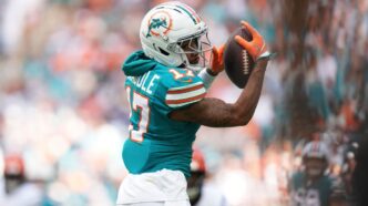 {"result":"El jugador Jaylen Waddle firma con los Denver Broncos antes del Draft 2026","id":"msg_2i8aLZi79TLHGfKJOd2NTj5H","object":"thread.message","created_at":"2026-03-17T21:05:21.000Z","assistant_id":"asst_mcOG4IzrJbKo7CjhsiwKhSLq","thread_id":"thread_3v0llSS9v1LfiAAFUfTrloXF","run_id":"run_oafOUSJk8exhCm6FqhTqpEq7","role":"assistant","content":[{"type":"text","text":{"value":"El jugador Jaylen Waddle firma con los Denver Broncos antes del Draft 2026","annotations":[]}}],"attachments":[],"metadata":{}}