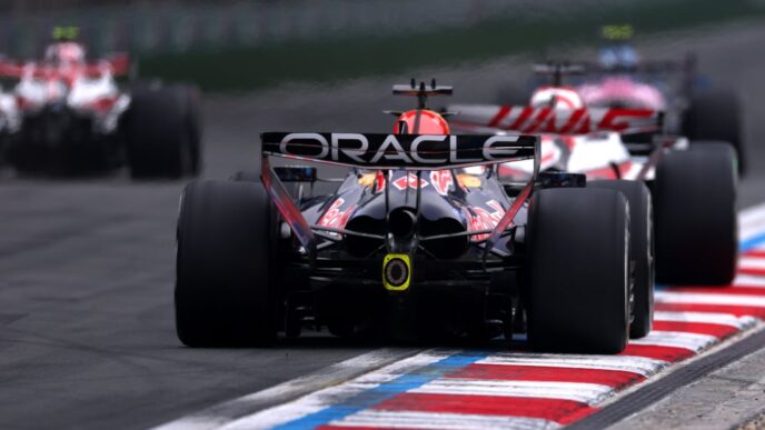 {"result":"El calendario fórmula 1 para la temporada 2026 incluye nuevas sedes","id":"msg_TkzRKRnXBOZgeyD2ekpZ6pd5","object":"thread.message","created_at":"2026-03-17T23:59:19.000Z","assistant_id":"asst_mcOG4IzrJbKo7CjhsiwKhSLq","thread_id":"thread_X5ekycIXaUBAaQtUeSQpgsPb","run_id":"run_XbpwpUH4fXFjbAsoddSLyZse","role":"assistant","content":[{"type":"text","text":{"value":"El calendario fórmula 1 para la temporada 2026 incluye nuevas sedes","annotations":[]}}],"attachments":[],"metadata":{}}