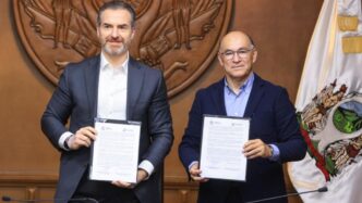 {"result":"El gobierno y empresarios fortalecen la Alianza turística Mundial2026","id":"msg_jwa4svTP8o2XmbUzZqfG6HP9","object":"thread.message","created_at":"2026-03-18T00:19:47.000Z","assistant_id":"asst_mcOG4IzrJbKo7CjhsiwKhSLq","thread_id":"thread_PAZJu2XHNqk6GeRKFgfJAk5t","run_id":"run_6bqpvh4ncPnZpdXOoScLWG9Q","role":"assistant","content":[{"type":"text","text":{"value":"El gobierno y empresarios fortalecen la Alianza turística Mundial2026","annotations":[]}}],"attachments":[],"metadata":{}}