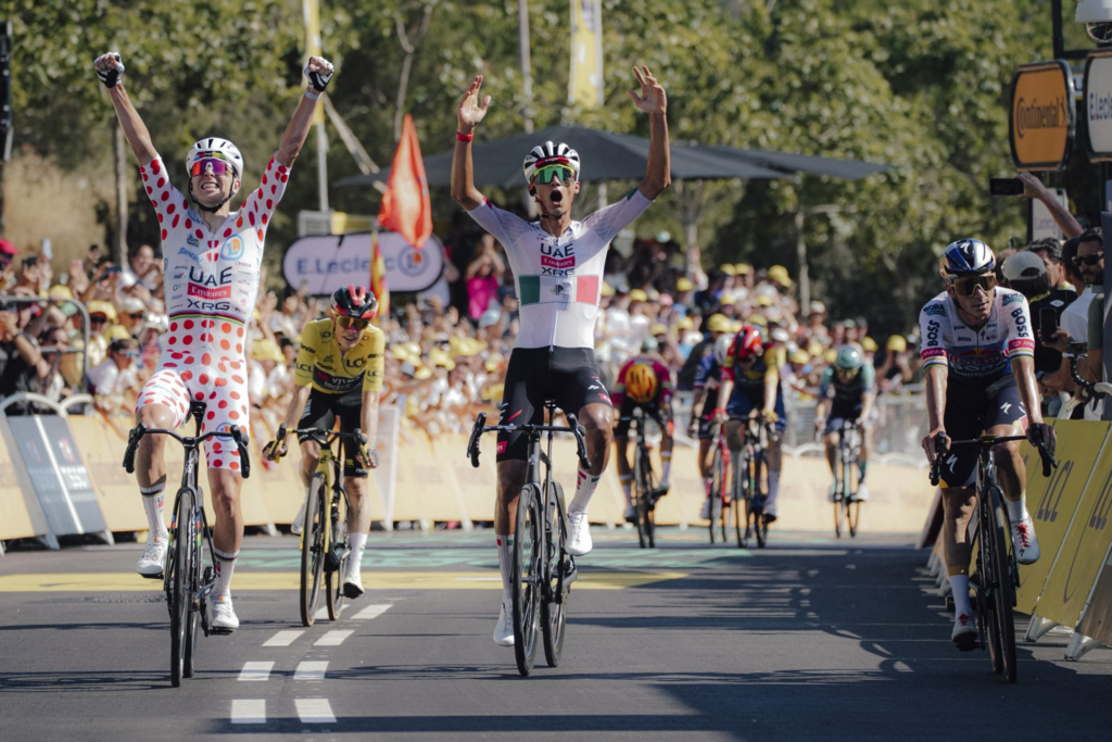 Isaac del Toro sube al podio en la Etapa 6 del Tour de Francia 2026